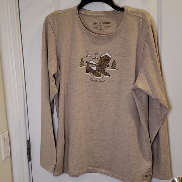 Life Is Good Tops - EUC Women's Snow Good Long Sleeve Crusher Tee